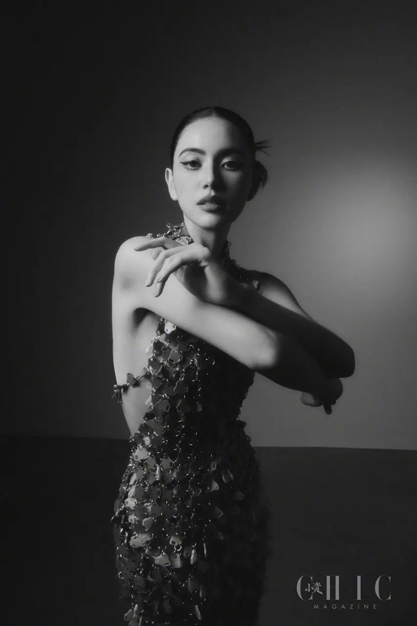 ใหม่-ดาวิกา @ CHIC Magazine China September 2023