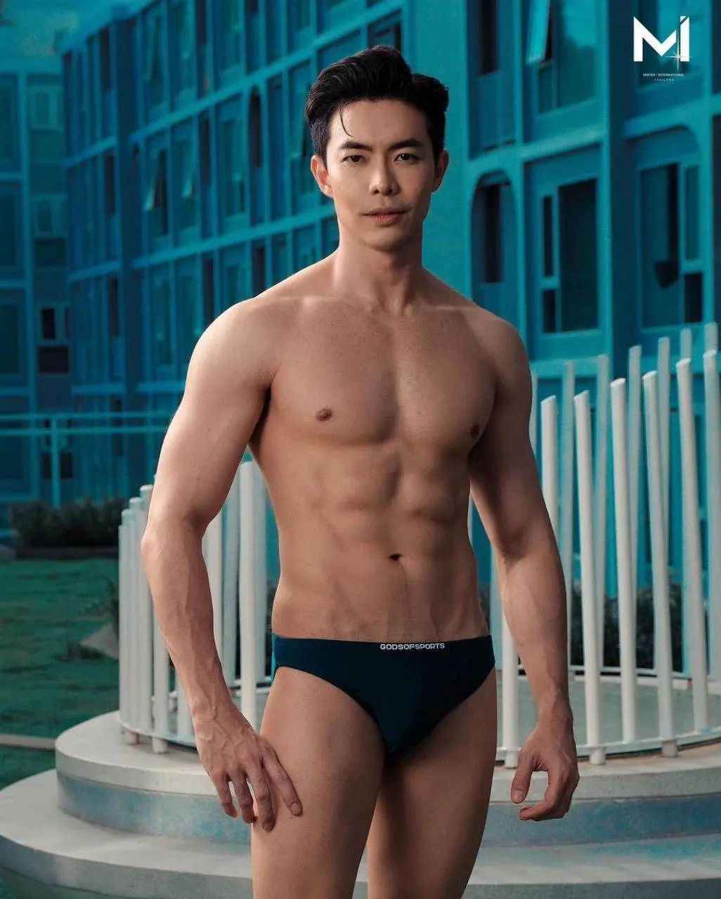 หลากสีรสแซ่บ