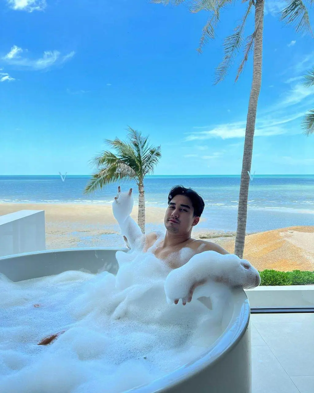 บรรดาสามีของเค้า