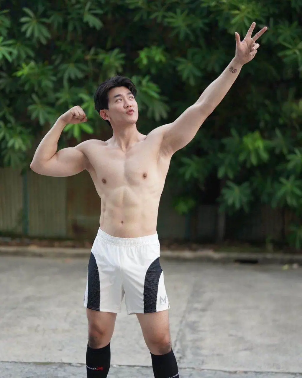 สดใสอยากอ๊อก