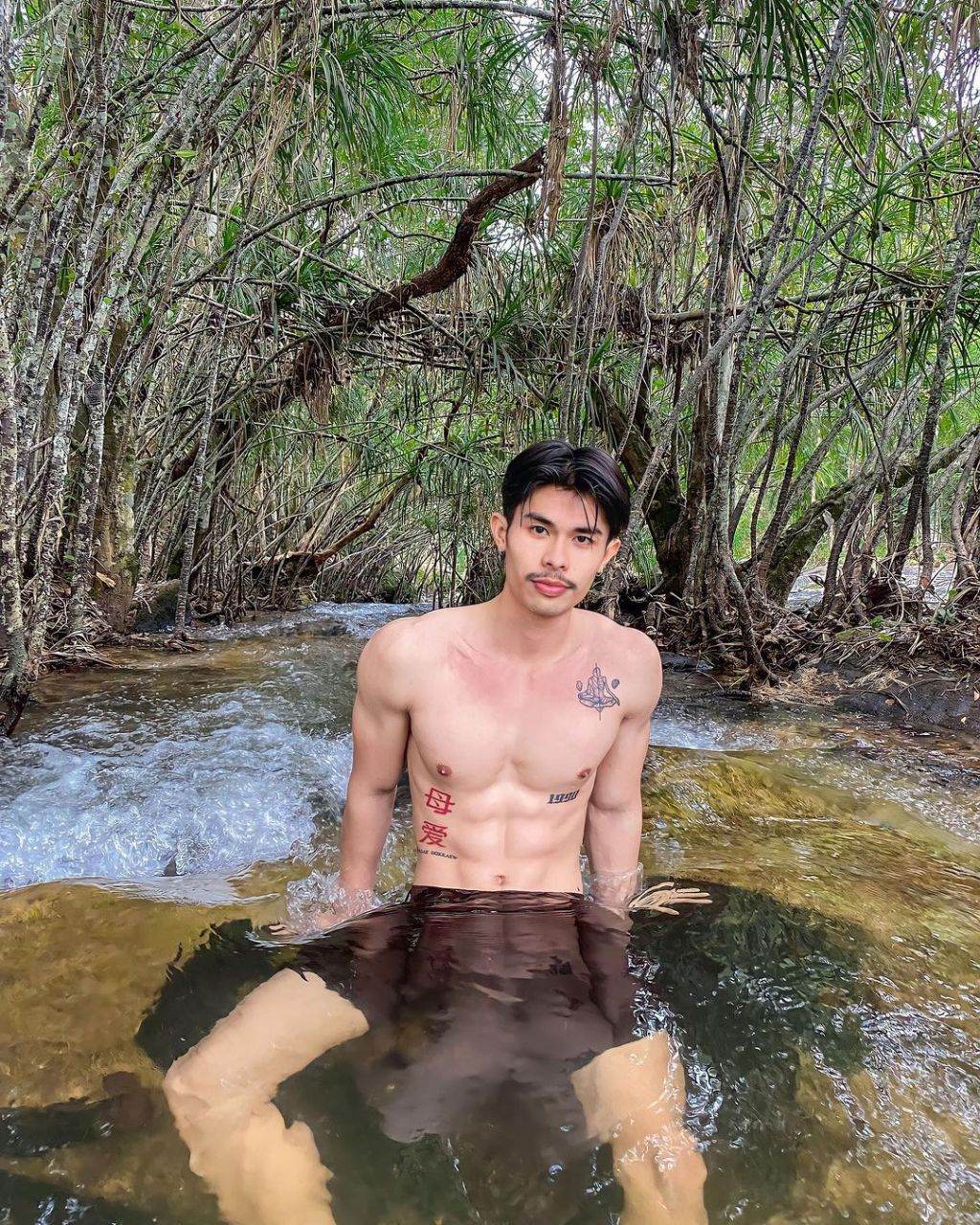 สดใสอยากอ๊อก