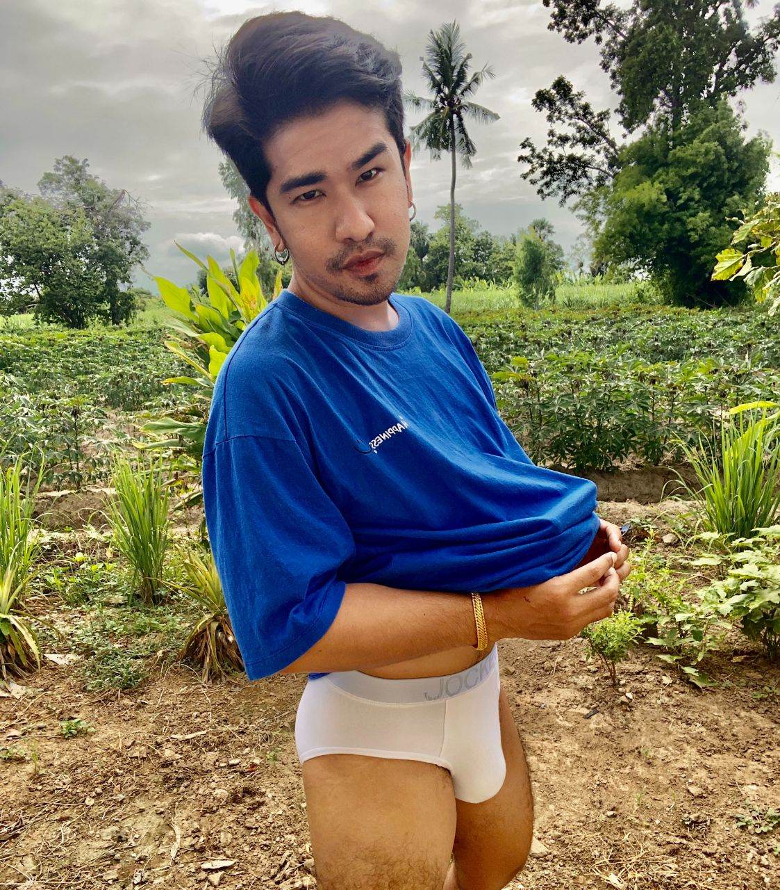 พ่อค้าขายกางเกงในแบบบ้านๆ