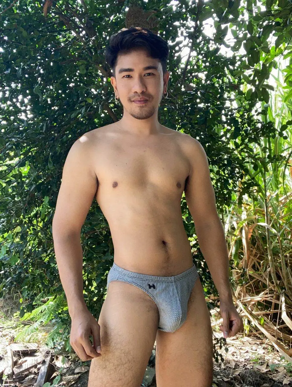 พ่อค้าขายกางเกงในแบบบ้านๆ