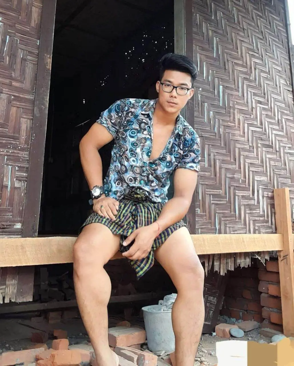 หนุ่มพม่า..บ้านๆ