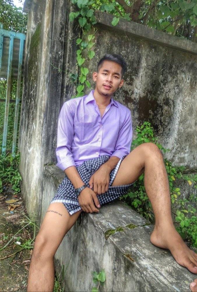 หนุ่มพม่า..บ้านๆ