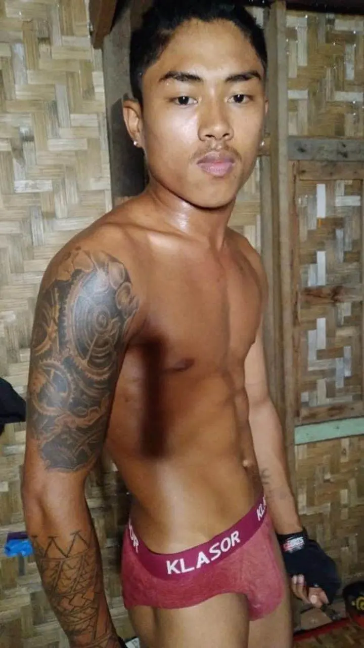 หนุ่มพม่า..บ้านๆ