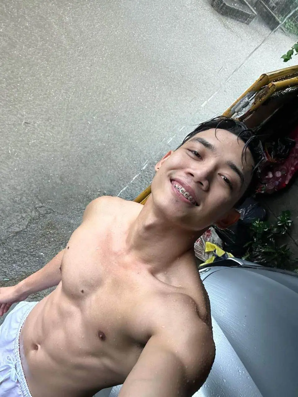 ผู้ชายในสายฝน
