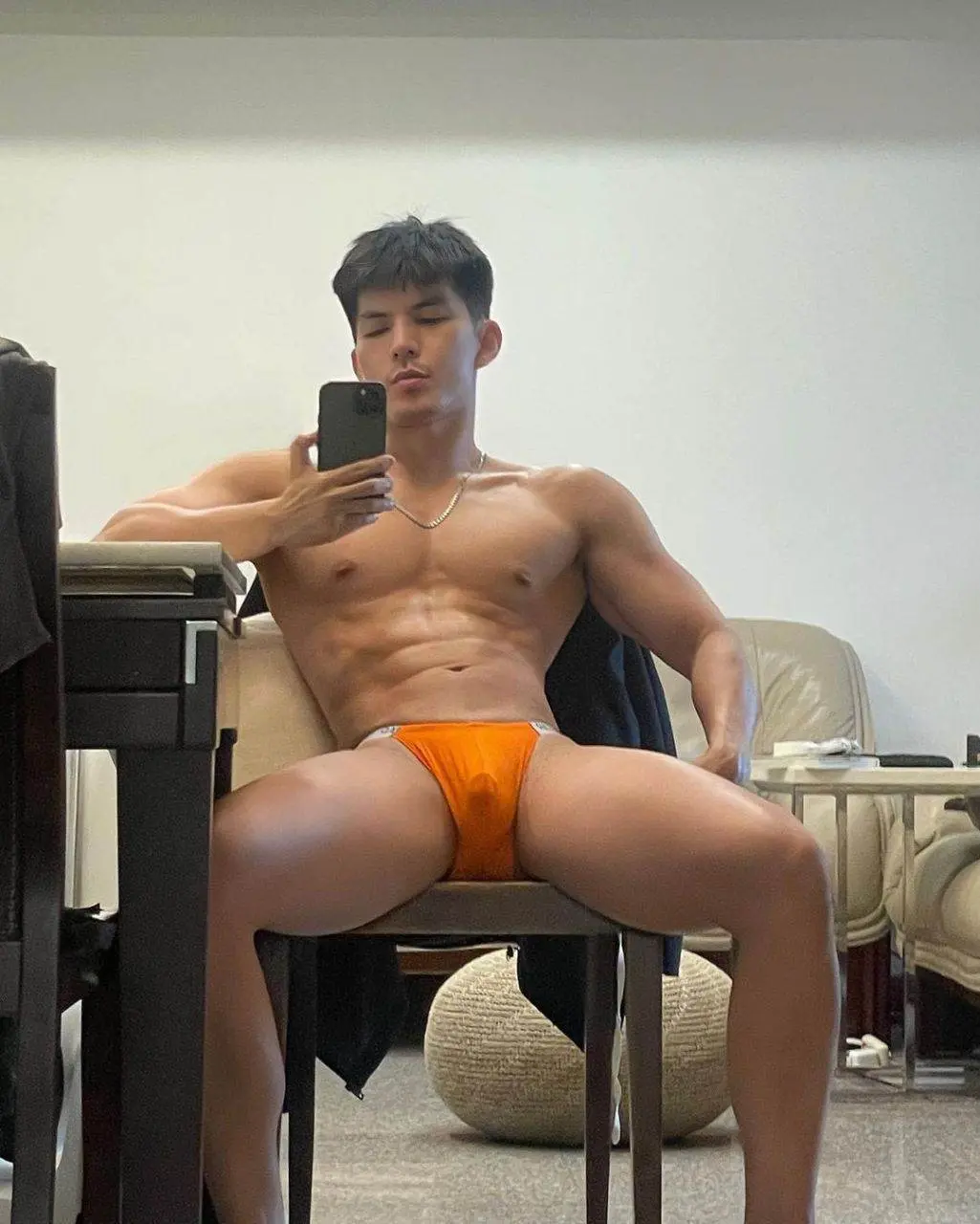 ขาแน่นๆ