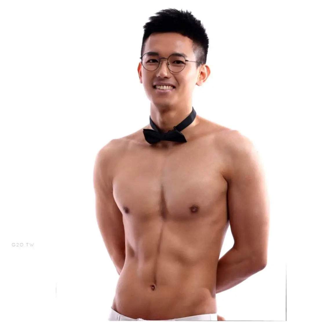 หนุ่มหล่อขึ้นปก 1169.1