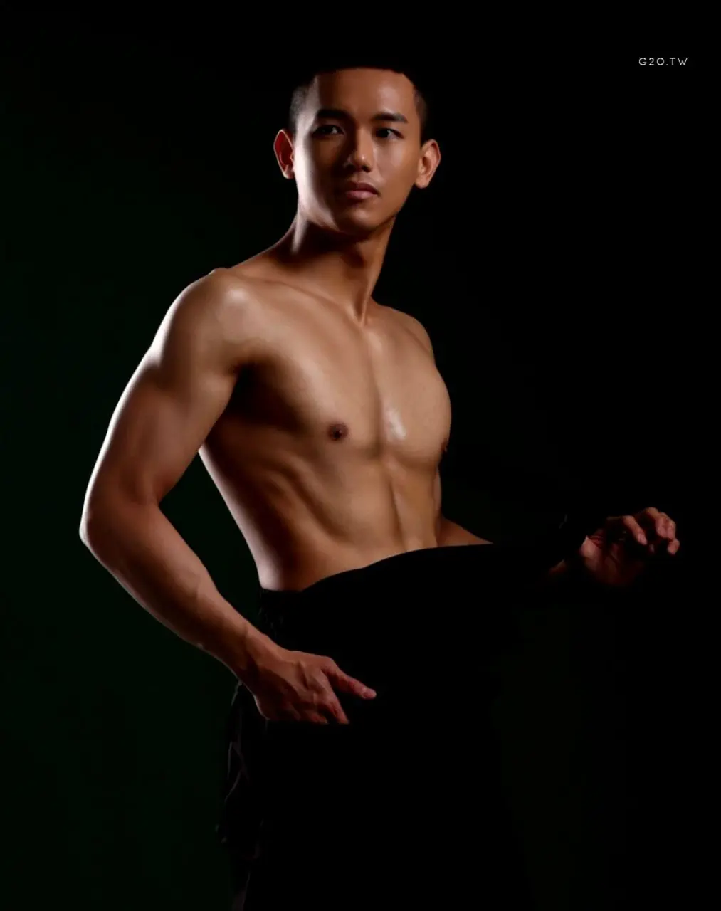 หนุ่มหล่อขึ้นปก 1169.1