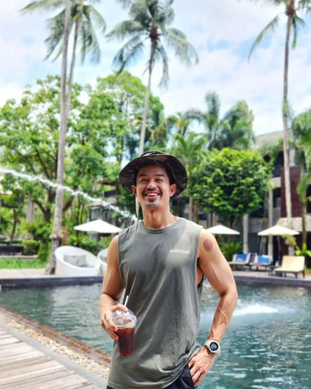 แพ้ตอหนวดไรหนวด