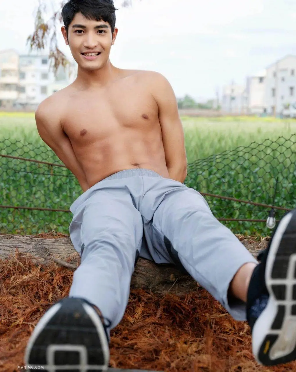 หนุ่มหล่อขึ้นปก 1178