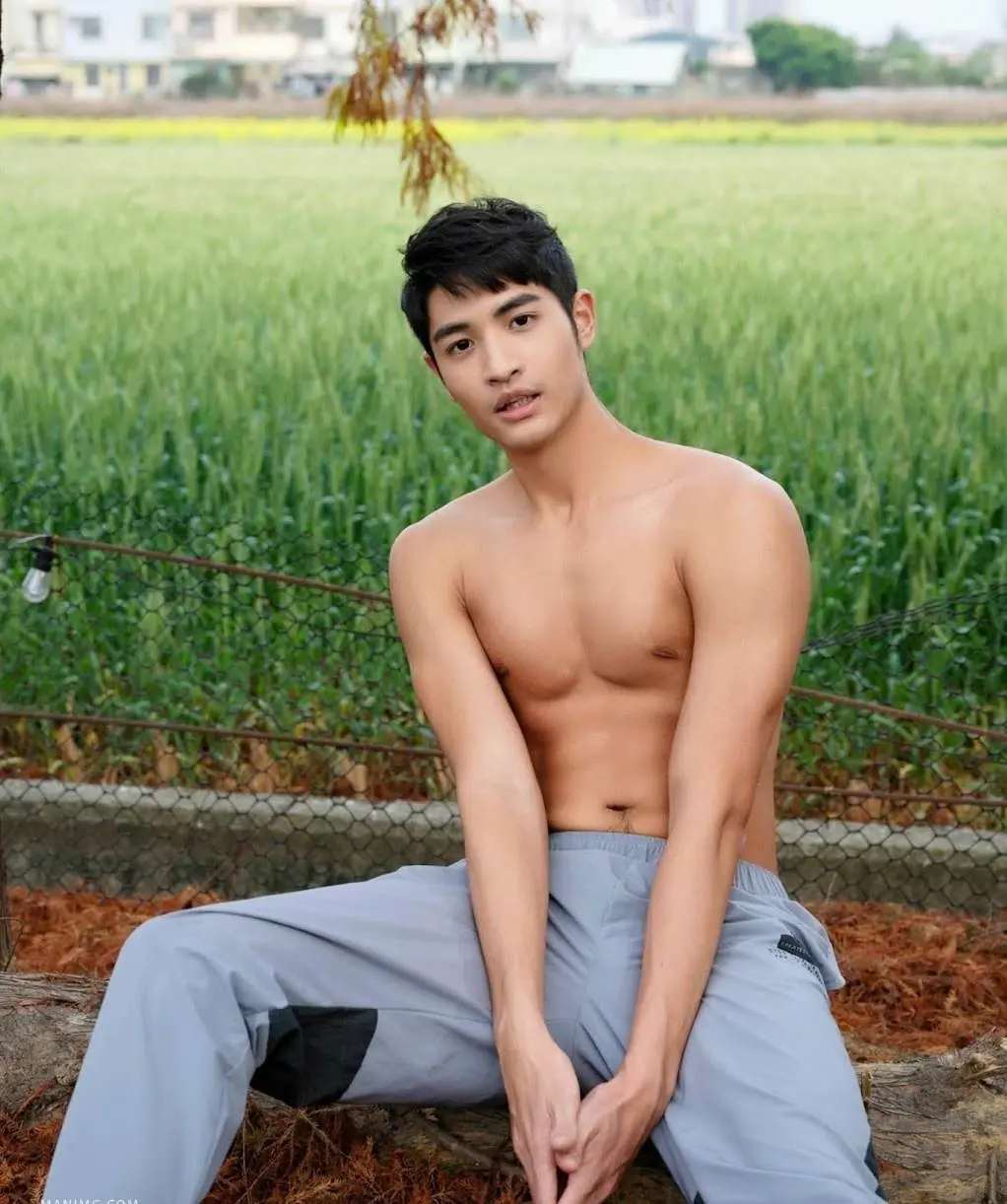หนุ่มหล่อขึ้นปก 1178