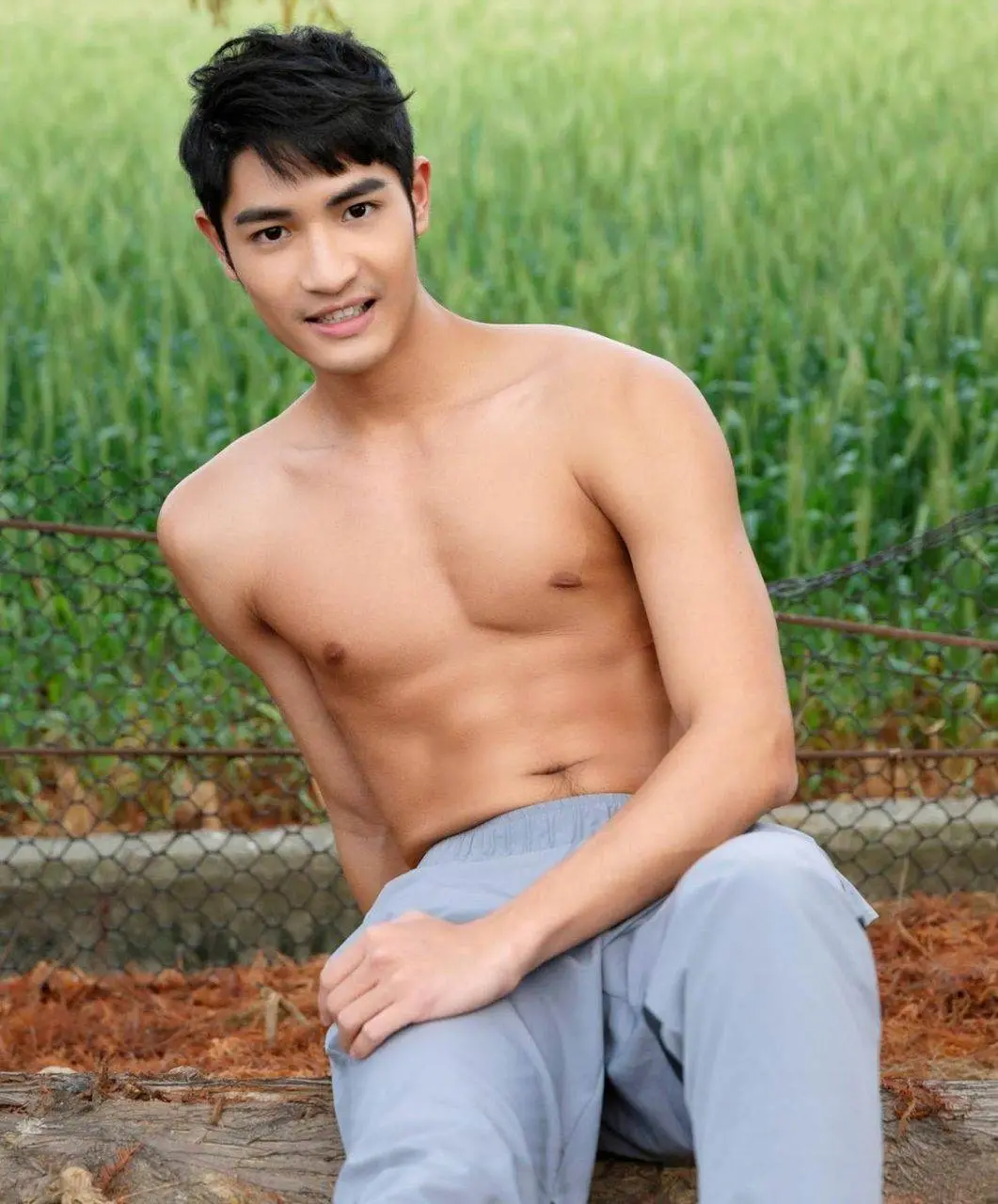 หนุ่มหล่อขึ้นปก 1178
