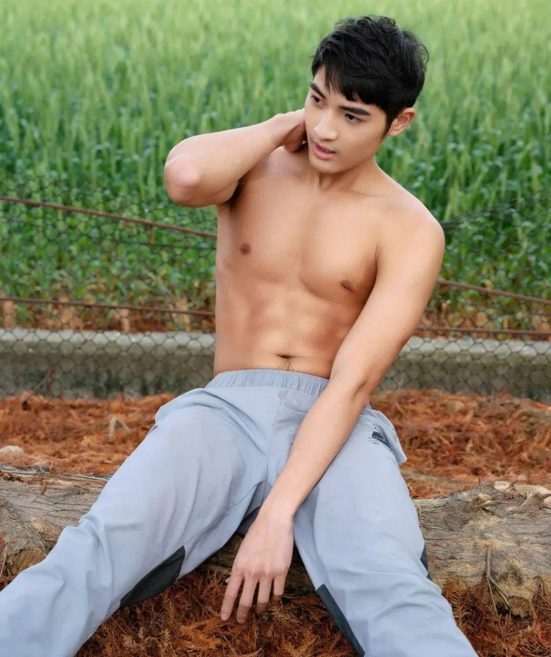 หนุ่มหล่อขึ้นปก 1178