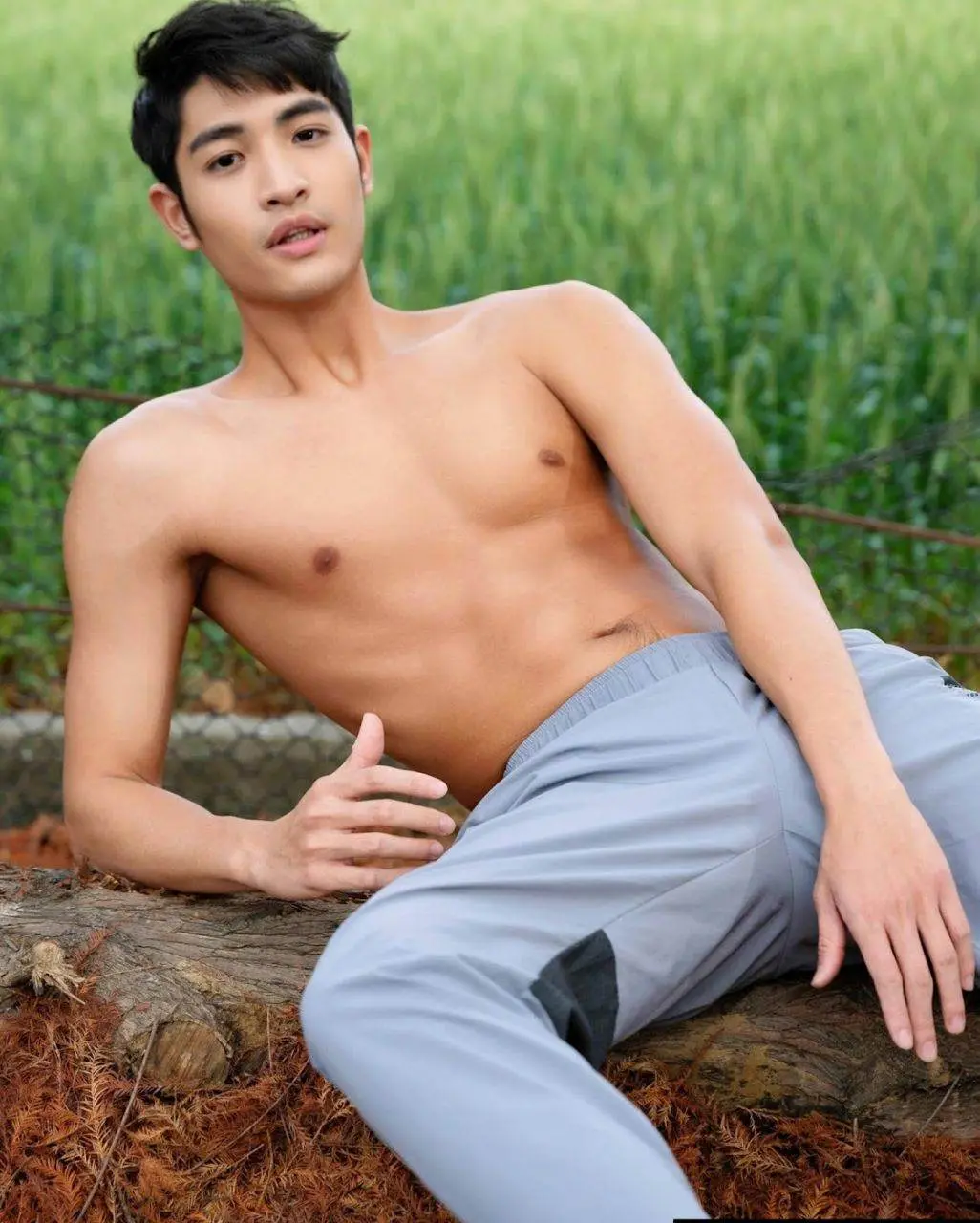 หนุ่มหล่อขึ้นปก 1178