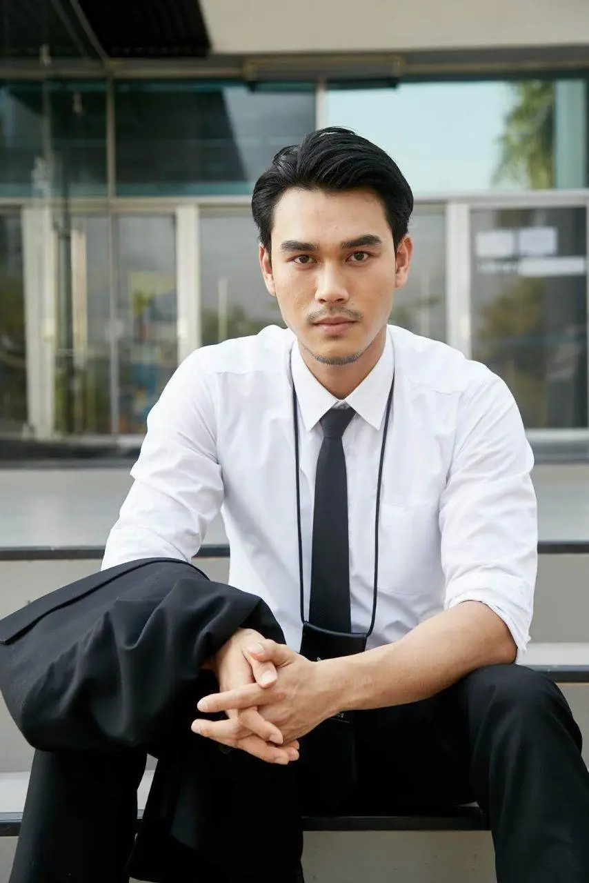ไม่ถอดแต่..อยากกอดจัง