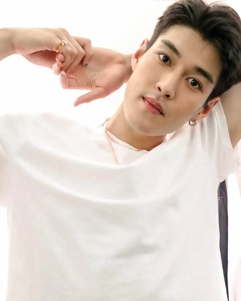 ไม่ถอดแต่..อยากกอดจัง