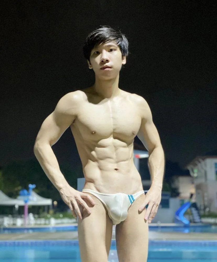 ถอดโชว์เรือนร่าง 2819