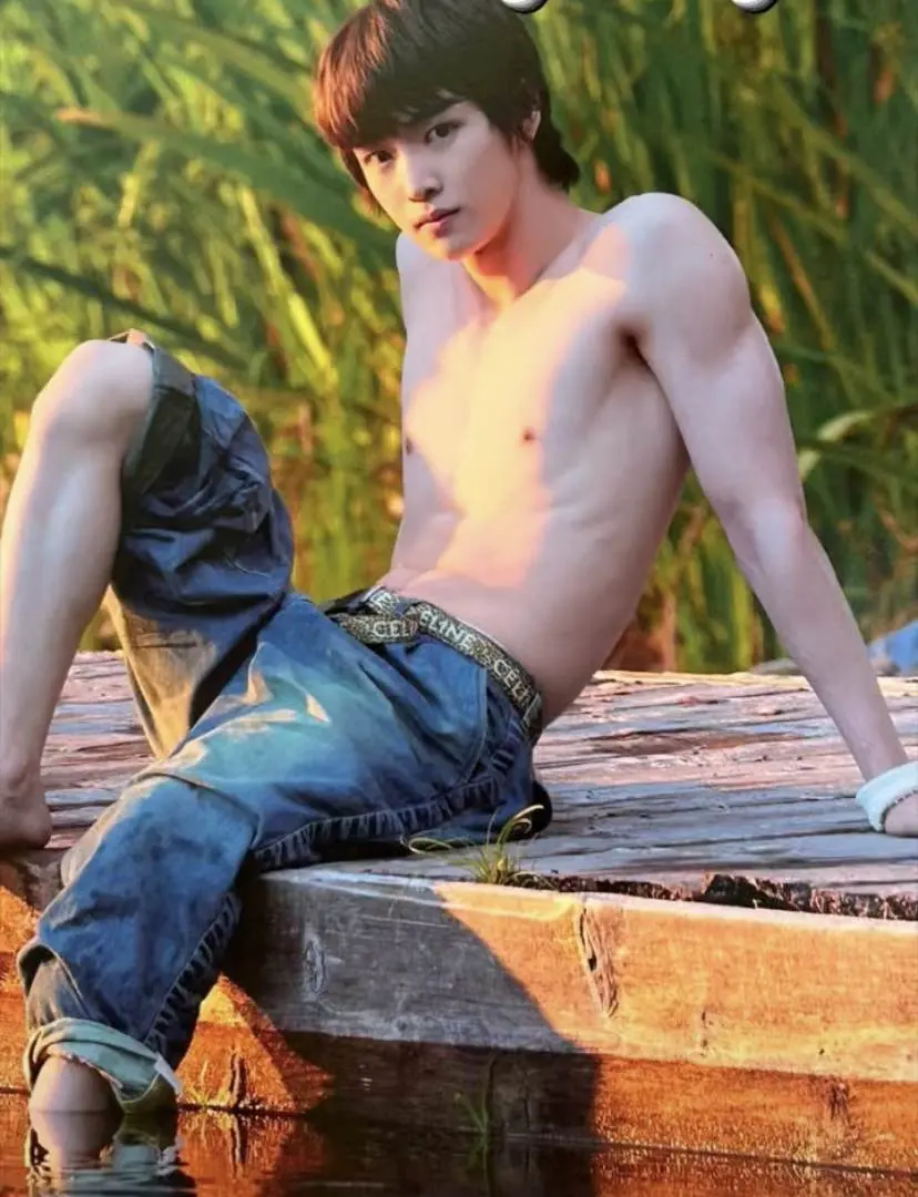 ถอดโชว์เรือนร่าง 2819