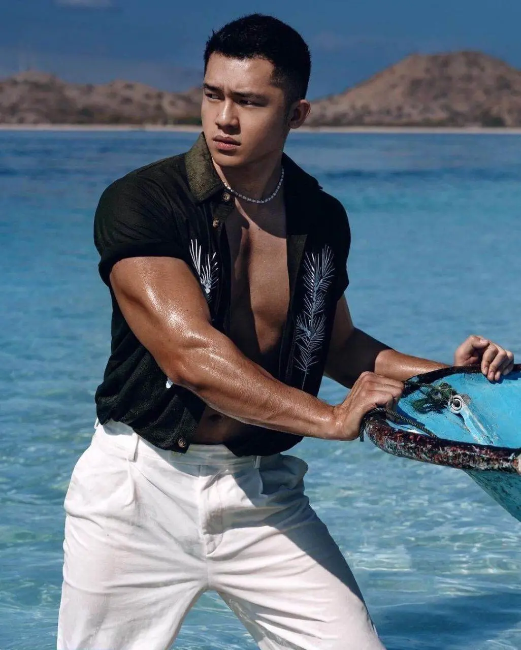 Jeremy Gregory Samatara Mister International Indonesia