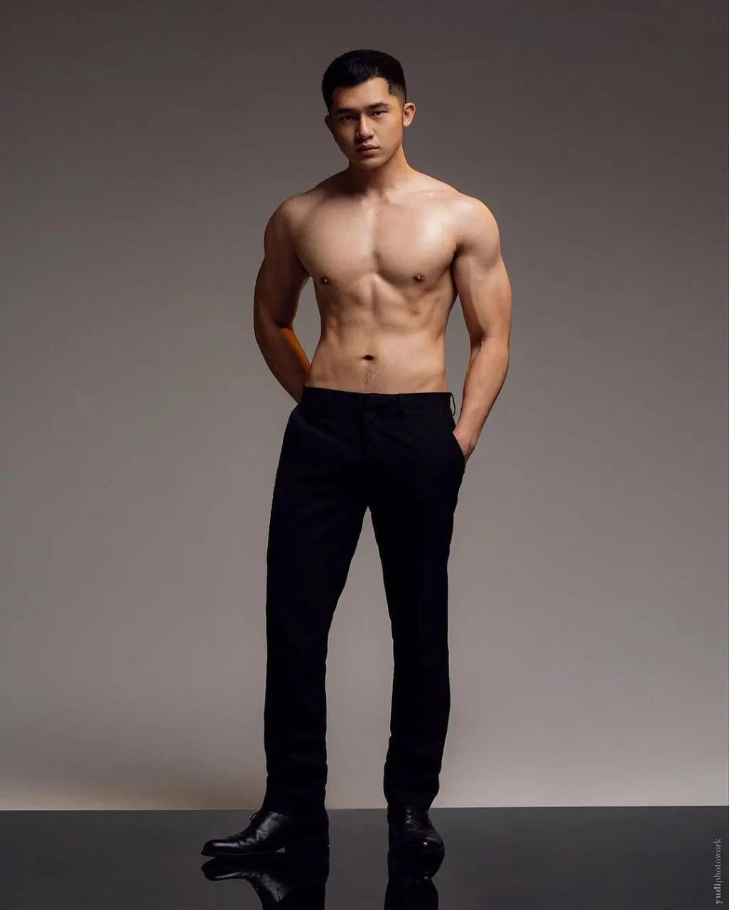 Jeremy Gregory Samatara Mister International Indonesia