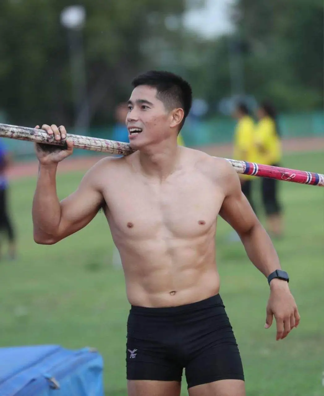 โอ๊ต ภาสพงศ์ อ่ำสำอางค์ กระโดดค้ำชายทีมชาติไทย