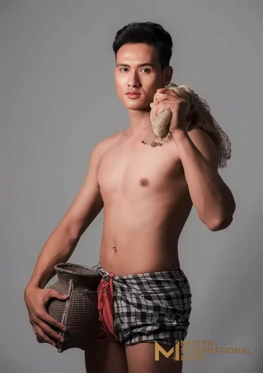 หนุ่มลาว..น่าฮัก
