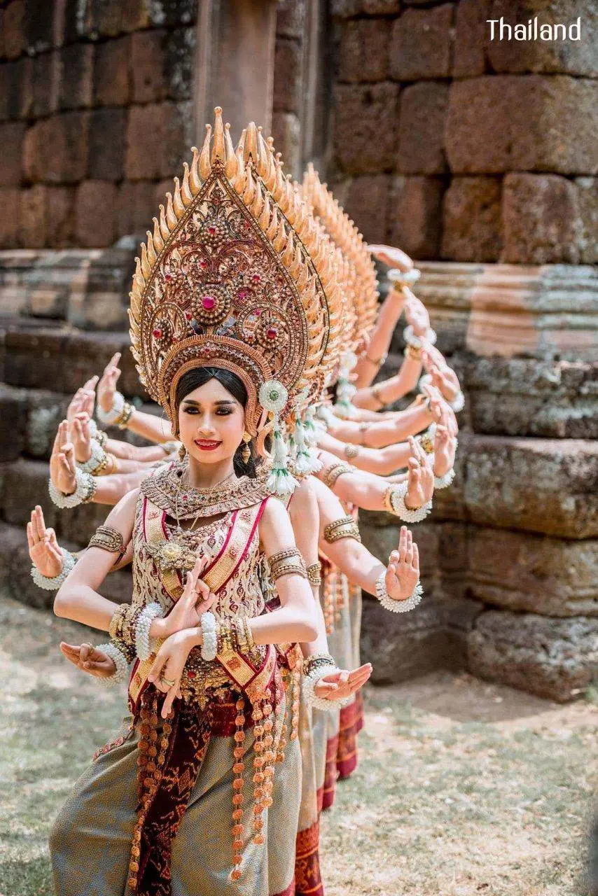 Thai Apsara Dancers 🇹🇭