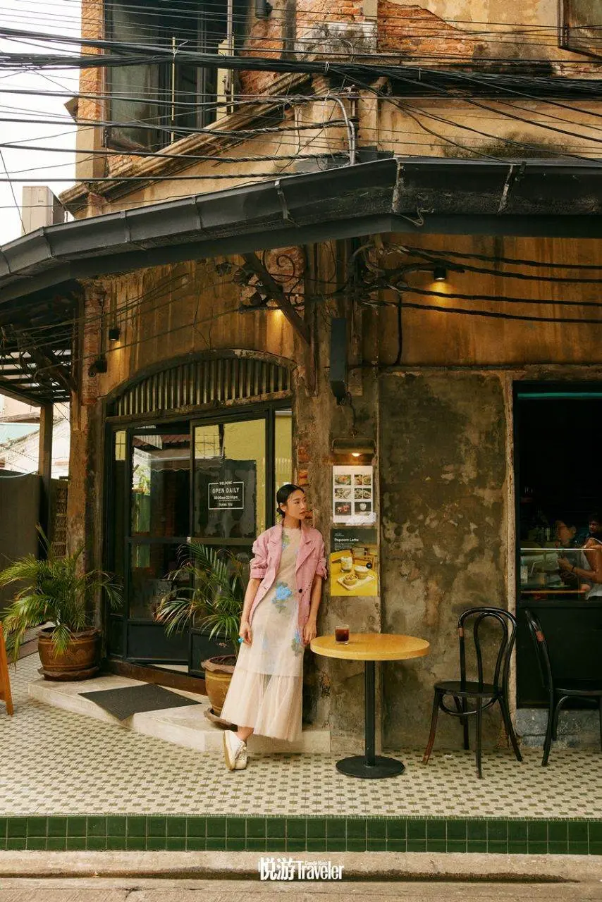 ออกแบบ ชุติมณฑน์ @ Cond&eacute; Nast Traveler China Sep-Oct 2023