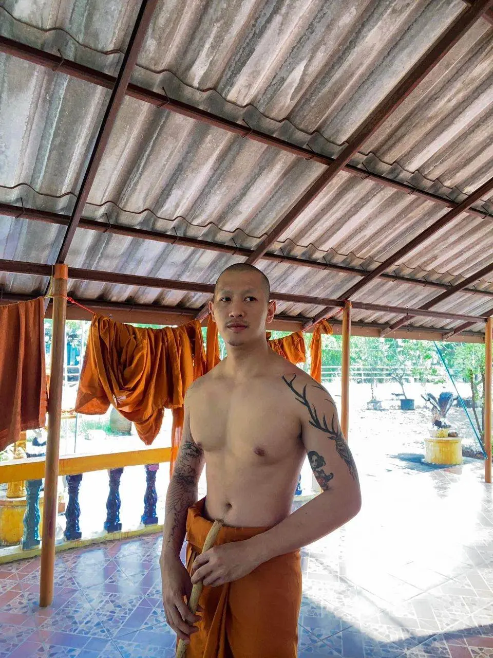 ถอดโชว์เรือนร่าง 2822