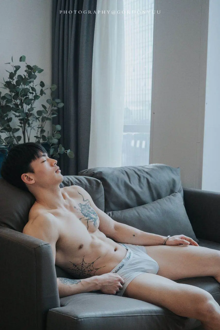 ถอดโชว์เรือนร่าง 2824