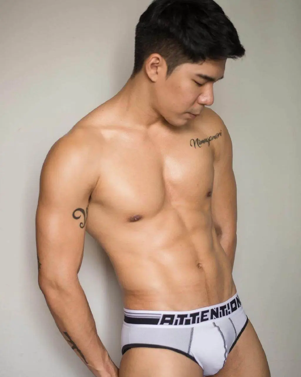 แอบดูไอจีผู้ชาย 25