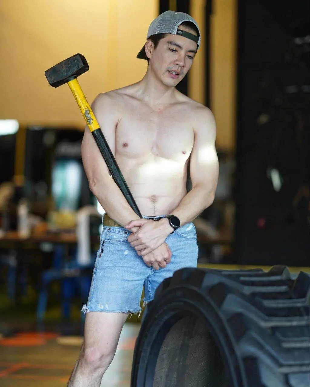 เฮียนิวแซ่บมาก