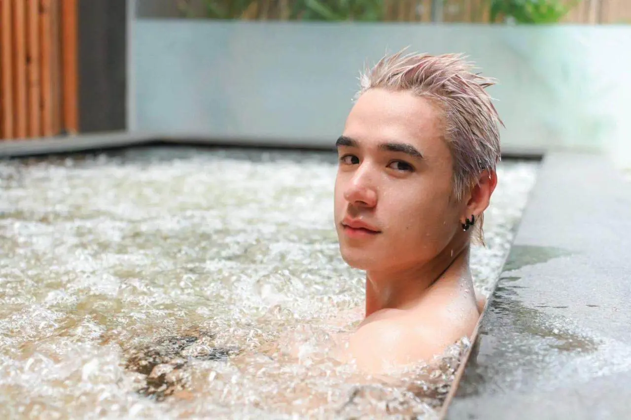 แซ่บตัวพ่อ