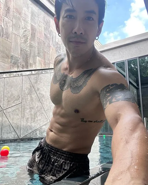 แซ่บตัวพ่อ
