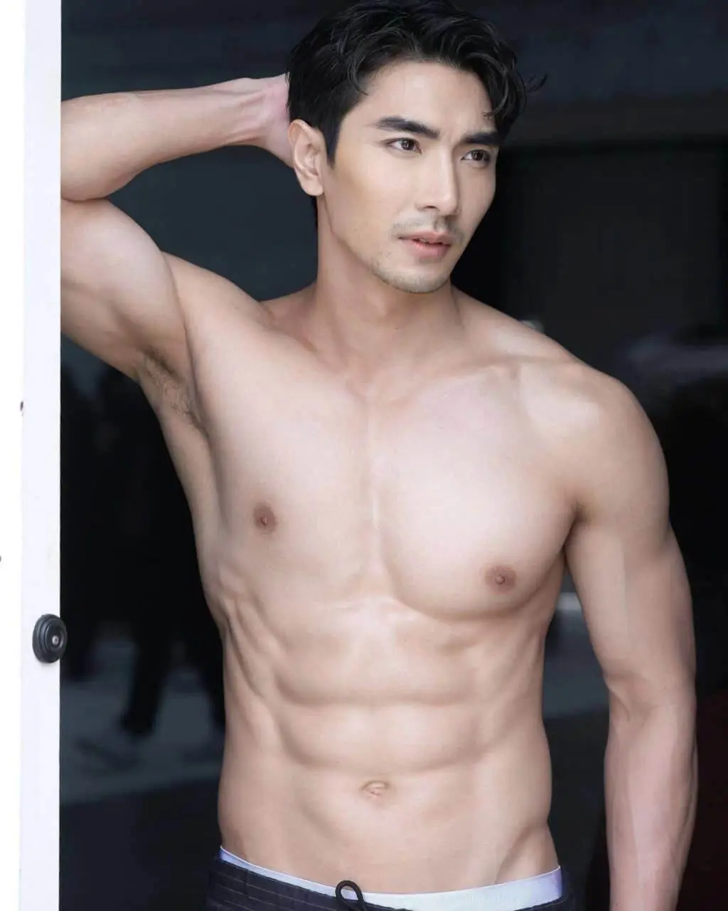 หล่อสดใสเดินไปมั้ย?พ่อเอ้ย