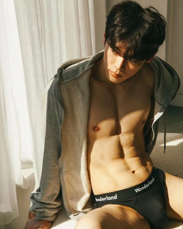 Sexy 9
