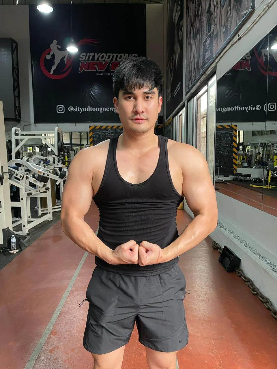 อยากดิวกับดิวทั้งคืน