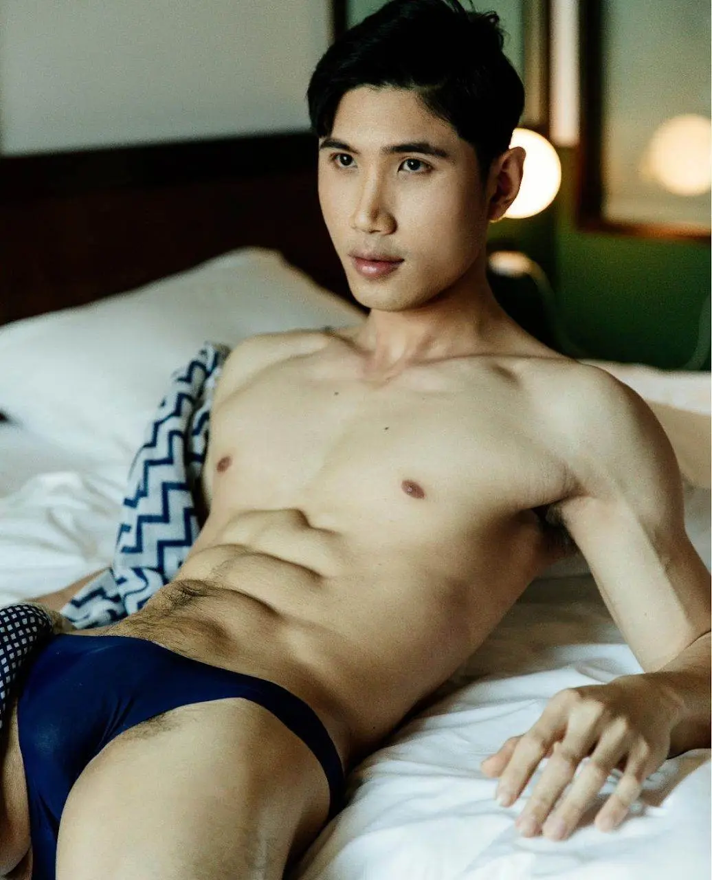 หนุ่มหล่อขึ้นปก 1177.4