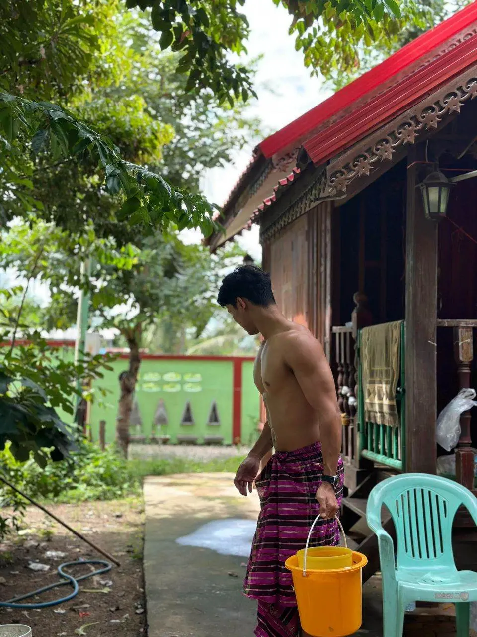 ผัวไทบ้านสากยาวจัง