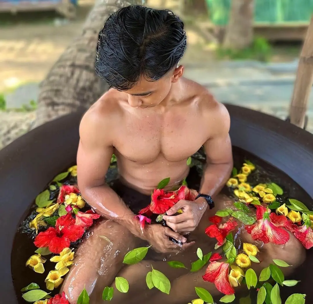 อยากลงอ่างด้วยเลย