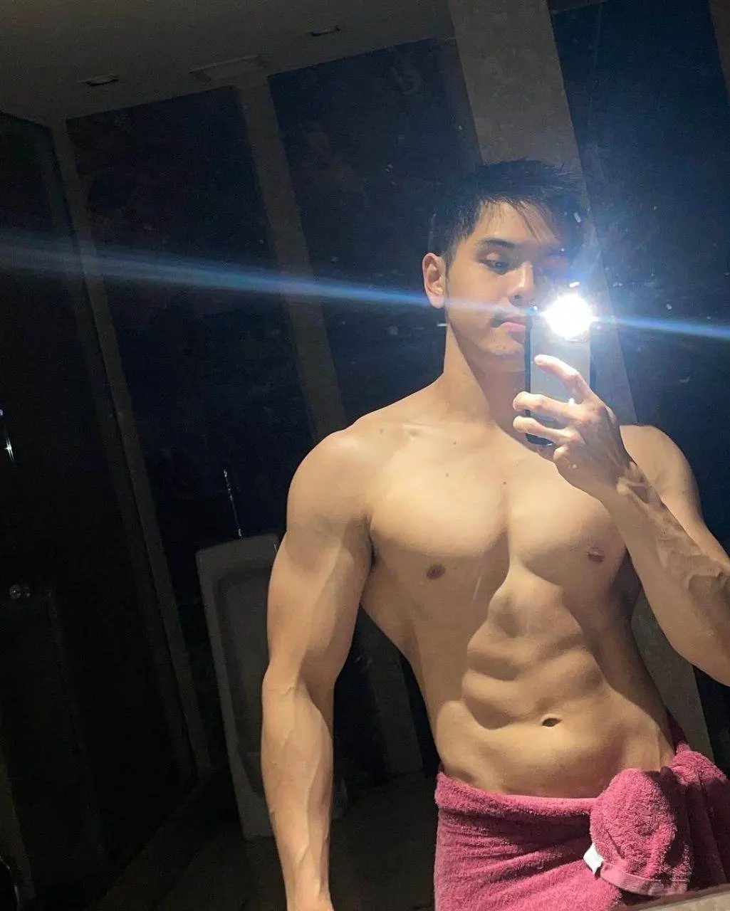 ทรงแด๊ดแซดอย่างเสว
