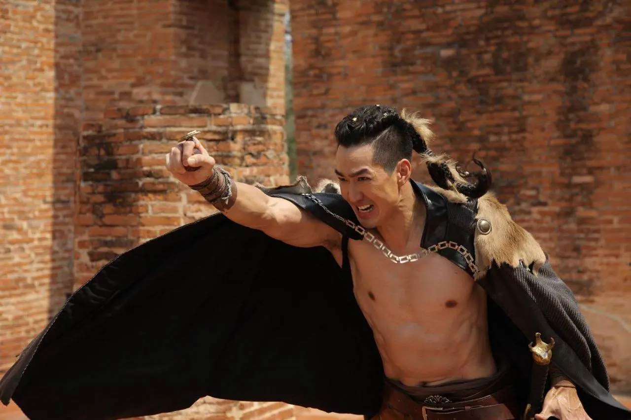 คลั่งรักเฮีย เพลียก็ยอม