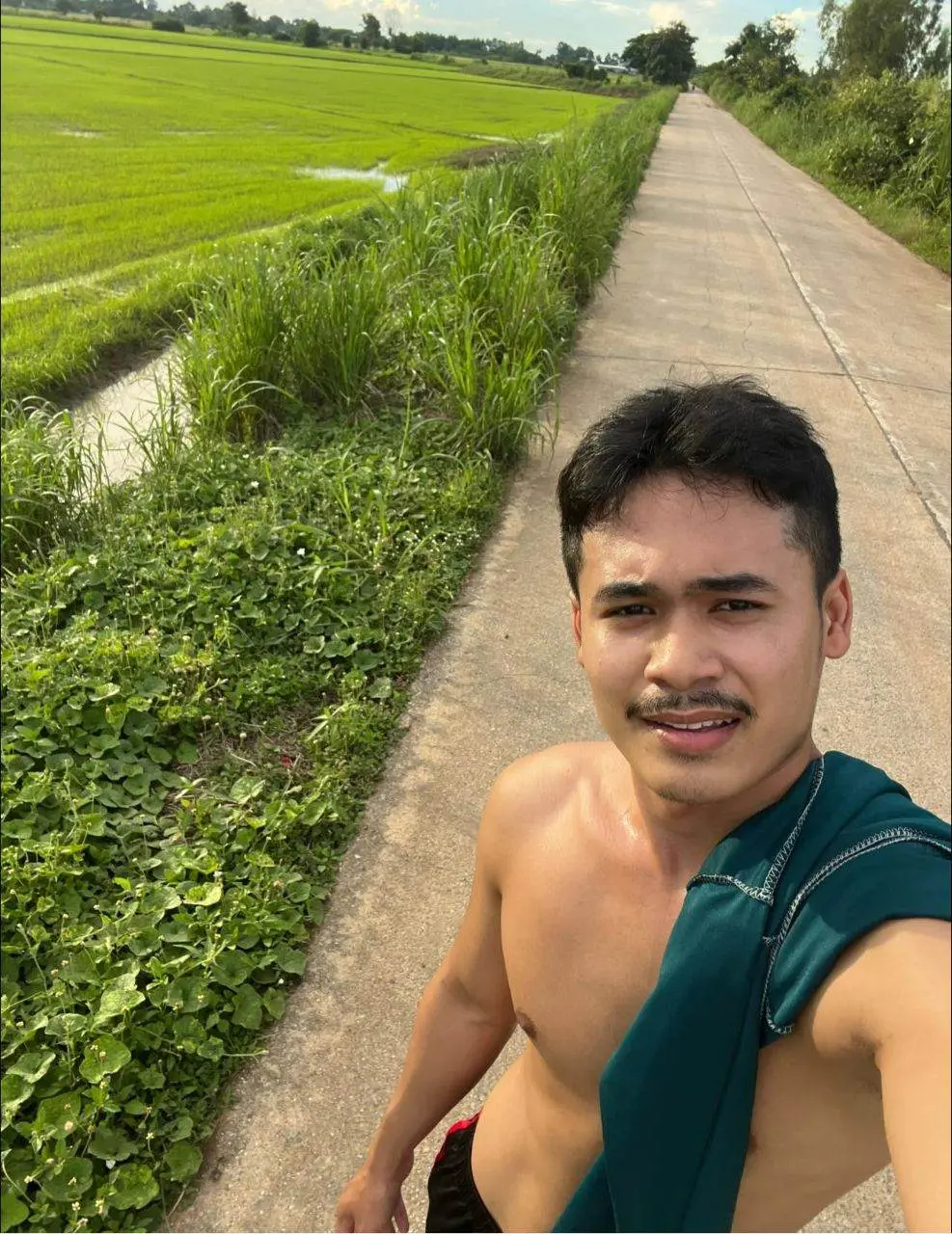 พ่อเด็กบ้านๆคนนี้น่ารักชะมัด