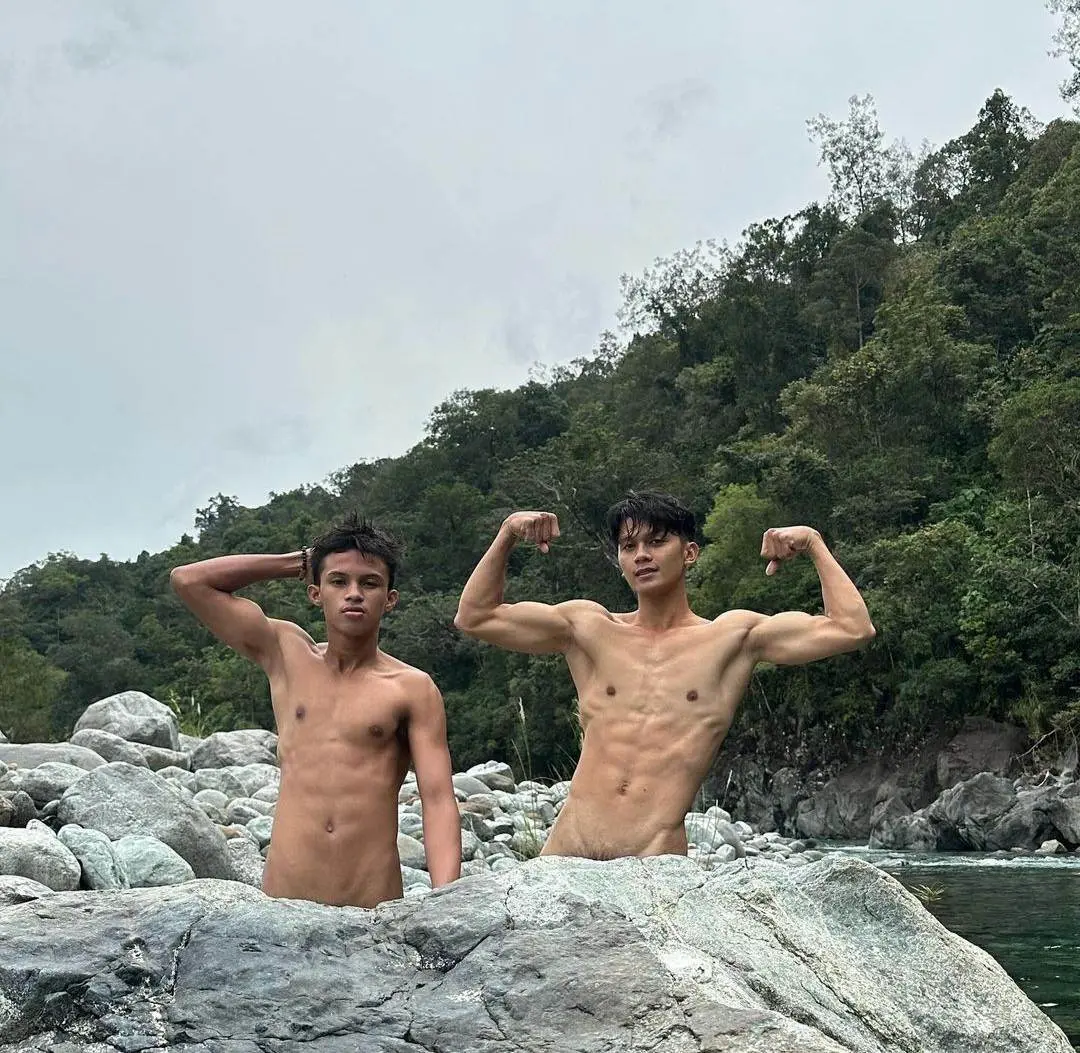 สุขสันต์วันหยุด