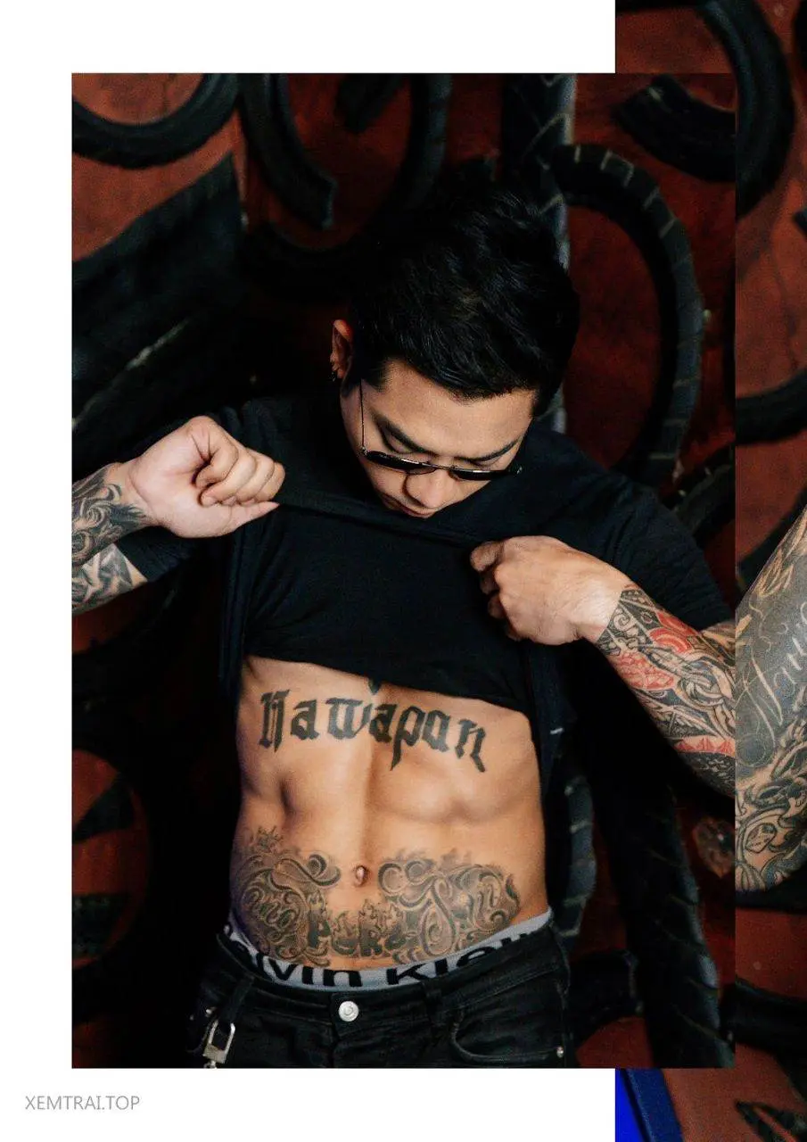 หนุ่มหล่อขึ้นปก 1186