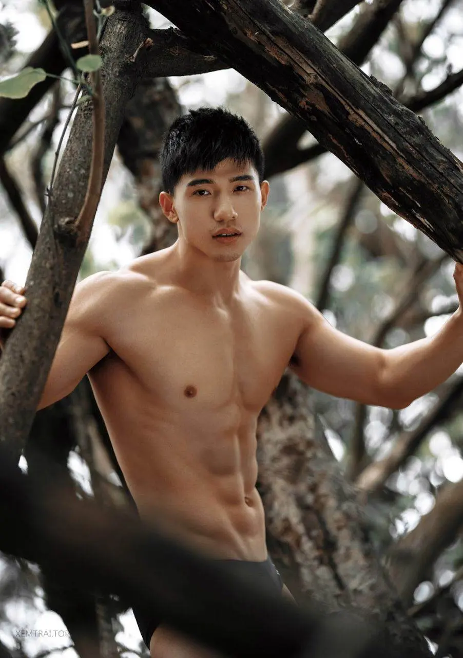 หนุ่มหล่อขึ้นปก 1180.1