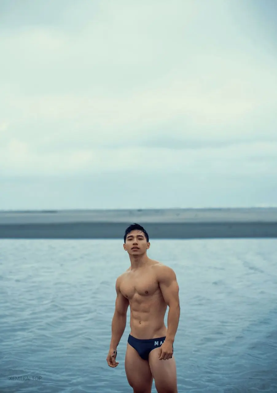 หนุ่มหล่อขึ้นปก 1180.1