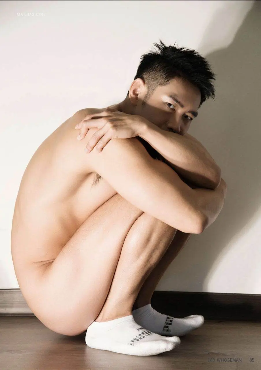 หนุ่มหล่อขึ้นปก 1184.1